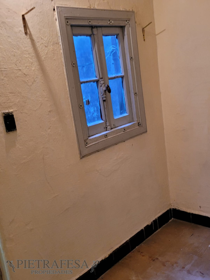 Apartamento ID.5720 - Apartamento en alquiler 3 dormitorios, 1 baño en  Julio Herrera y Obes - Centro 