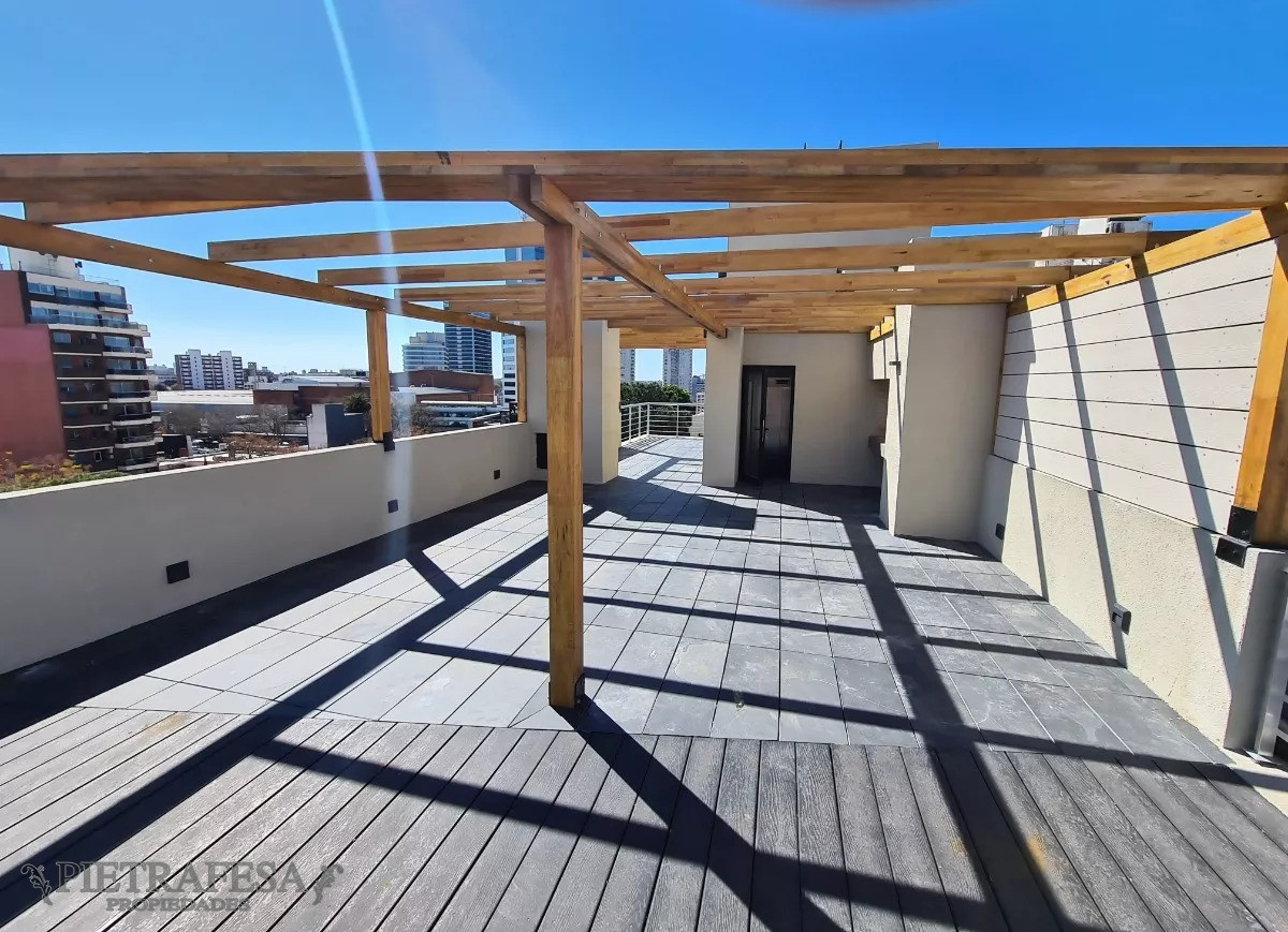 Apartamento ID.7813 - Apartamento en venta, 2 dormitorios, 2 baños, terraza con parrillero y garaje-Marco Bruto, Pocitos.