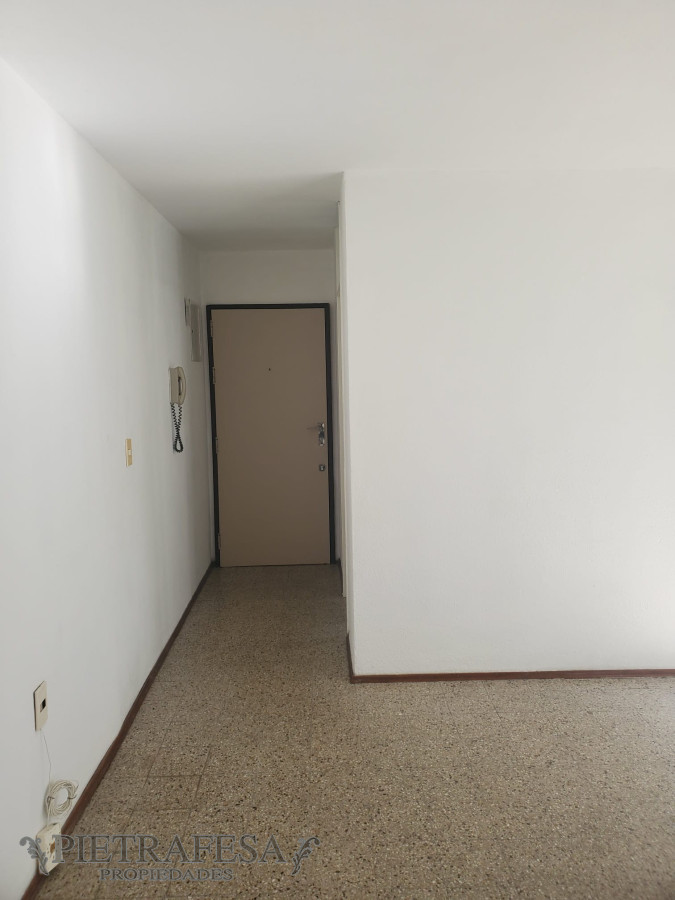 Apartamento ID.2743 - Apartamento en venta con renta 2 dormitorios 1 baño- Euskalerria 71- Malvin Norte