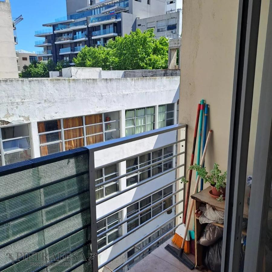 Apartamento ID.11819 - Apto con renta en venta 1 dormitorio, gje- Centro