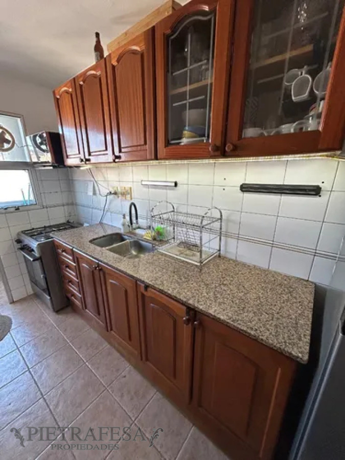 Apartamento ID.13712 - Apartamento en alquiler, 1dormitorio, 1baño, terraza, cochera, amueblado. Pocitos.