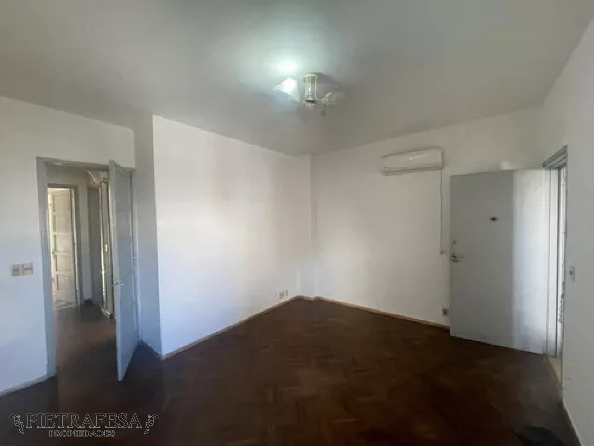 Apartamento ID.12085 - Apartamento en alquiler, 2dorm, 2baños, balcón, patio. Malvin.
