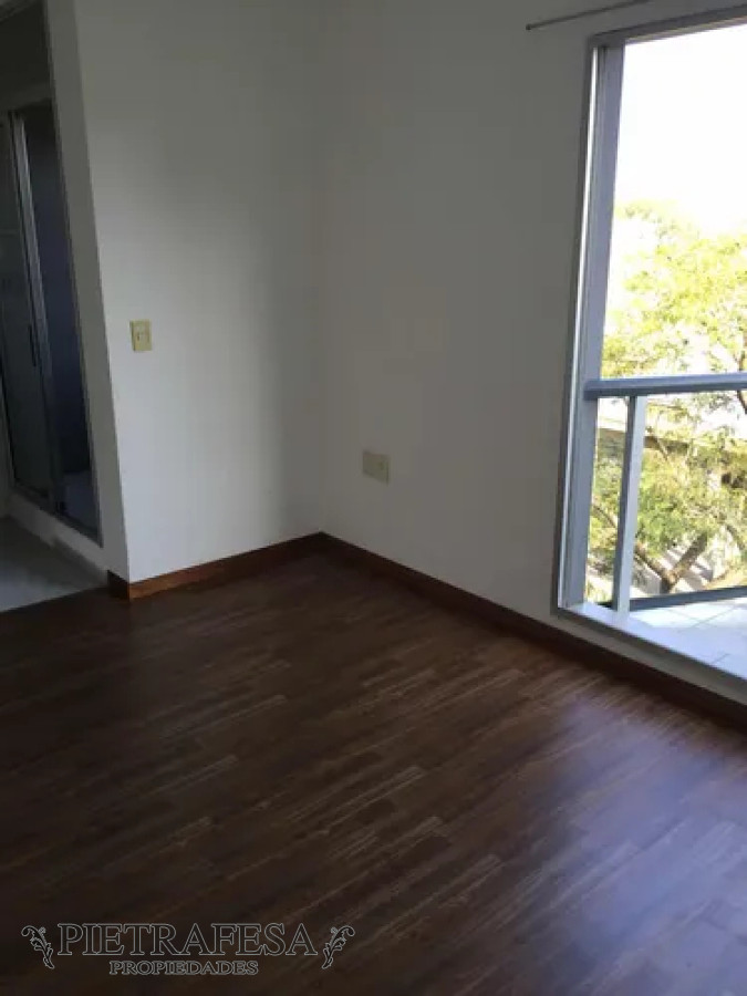 Apartamento ID.13825 - Apartamento en alquiler, 1 dormitorio, 1baño, balcón. La Blanqueada.
