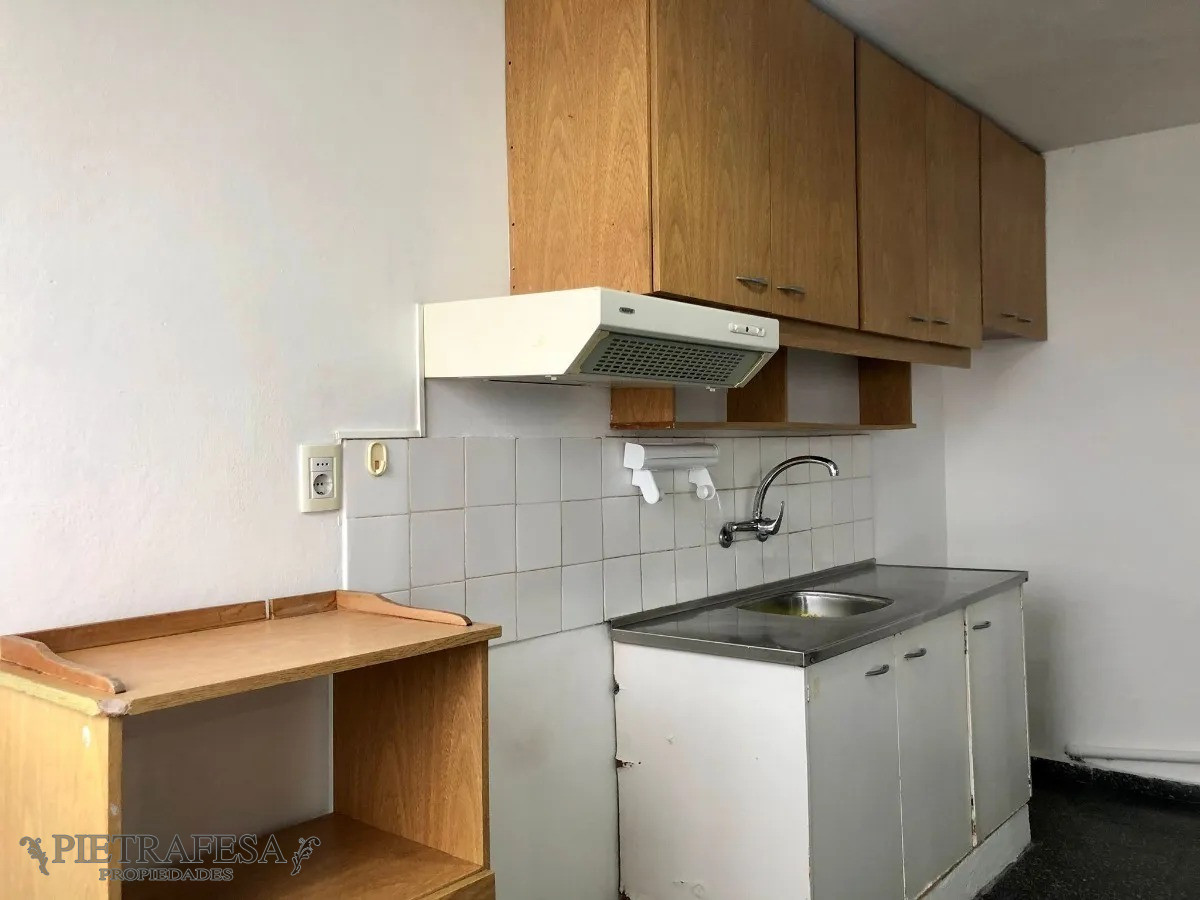 Apartamento ID.4531 - Apartamento en venta con renta 3 dormitorios, 1 baño, terraza - Cno Carrasco-Malvin Norte