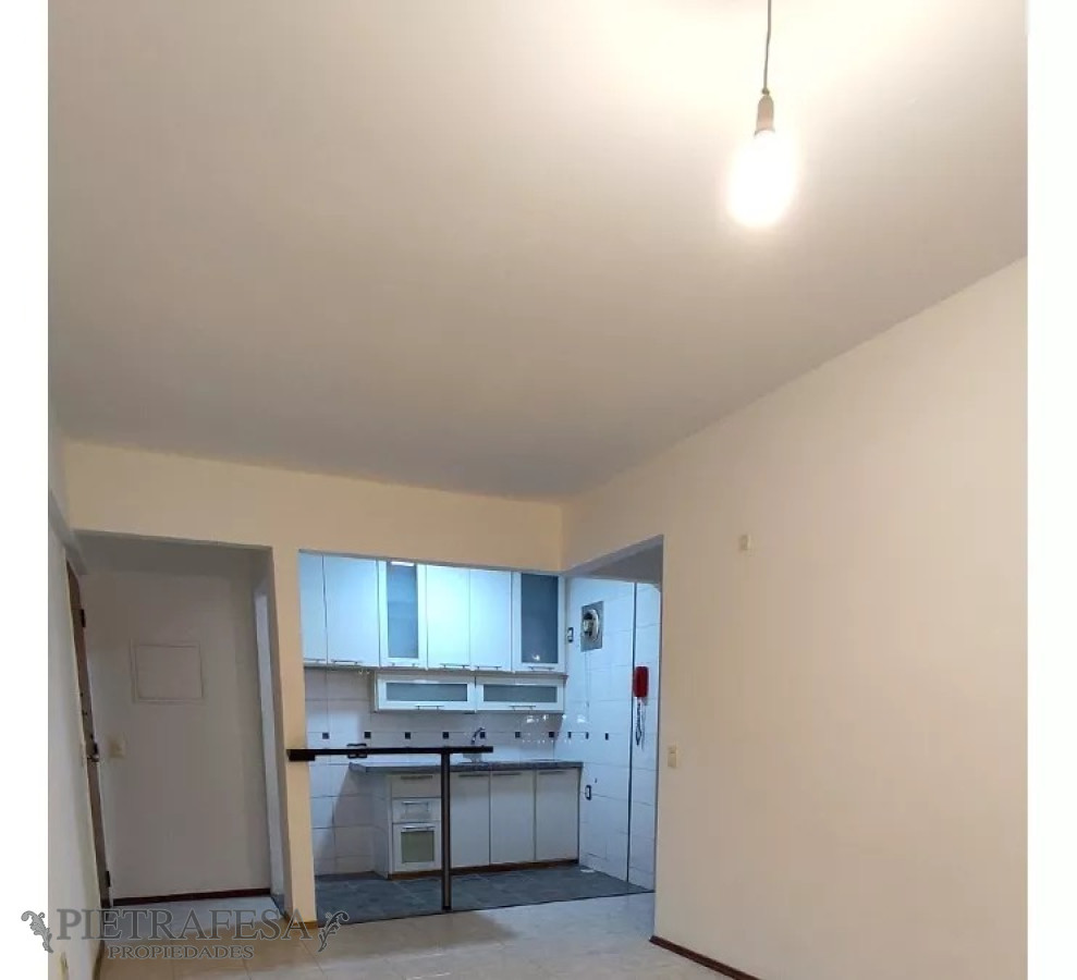 Apartamento ID.11415 - Apto en venta, 1 dormitorio, 1 baño, patio-Cordón.