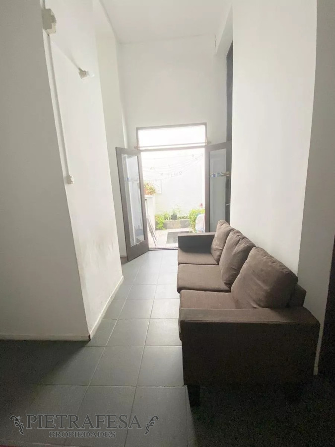 Apartamento ID.12879 - Apto en venta con renta 2 dorm, 1 baño-Aguada