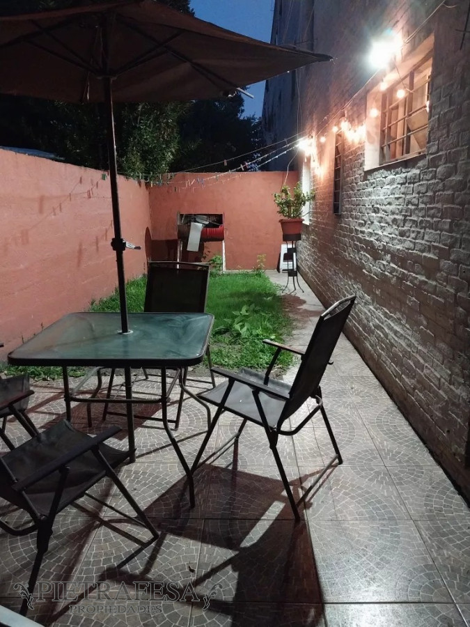 Apartamento ID.12162 - Apto en venta 2 dormitorios, 1 baño, patio-Lezica 