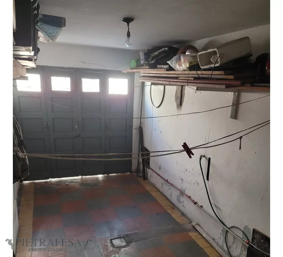 Apartamento ID.7122 - Ph en venta 2 dormitorios, 1 baño, azotea y garaje-Carlos Roxlo- Cordón
