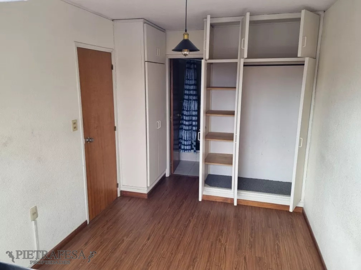 Apartamento ID.10735 - Apto en venta con renta 1 dormitorio, 1 baño, terraza- Tres Cruces.
