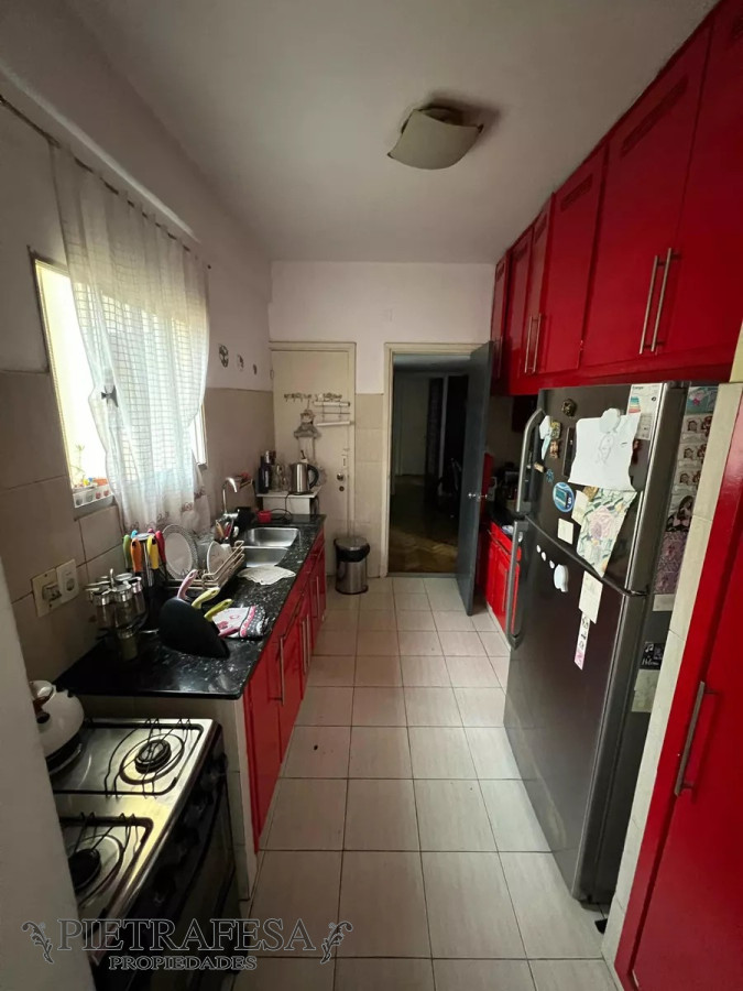 Apartamento ID.12913 - Apto en venta con renta 4 dormitorios, 2 baños-Centro