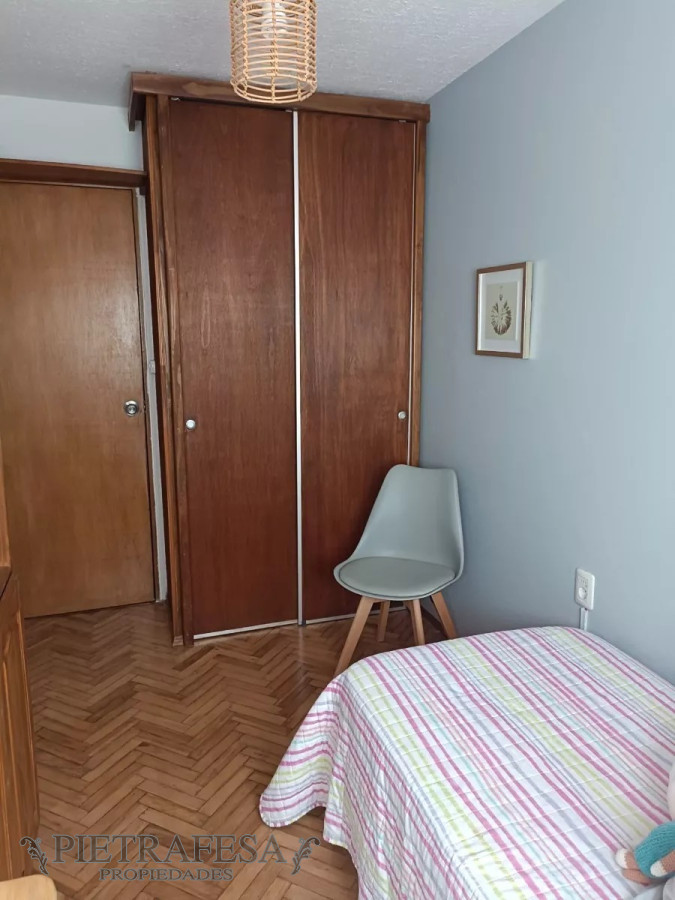 Apartamento ID.6165 - Apartamento en venta 4 dormitorios, 2 baños-Cuareim -Aguada 
