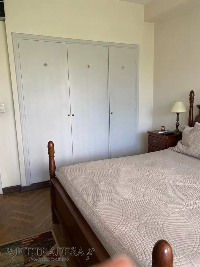 Apartamento ID.6052 - Apartamento en venta 4 dormitorios, 3 baños y patio- Zelmar Michelini -Centro