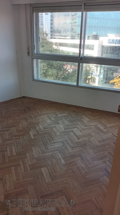 Apartamento ID.6739 - Apartamento en venta 3 dormitorios, 1 baño-  Bulevar 26 De Marzo- Pocitos