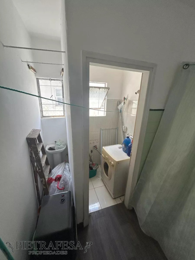 Apartamento ID.11700 - Apto en venta 2 dormitorios, 1 baño, balcón-Centro