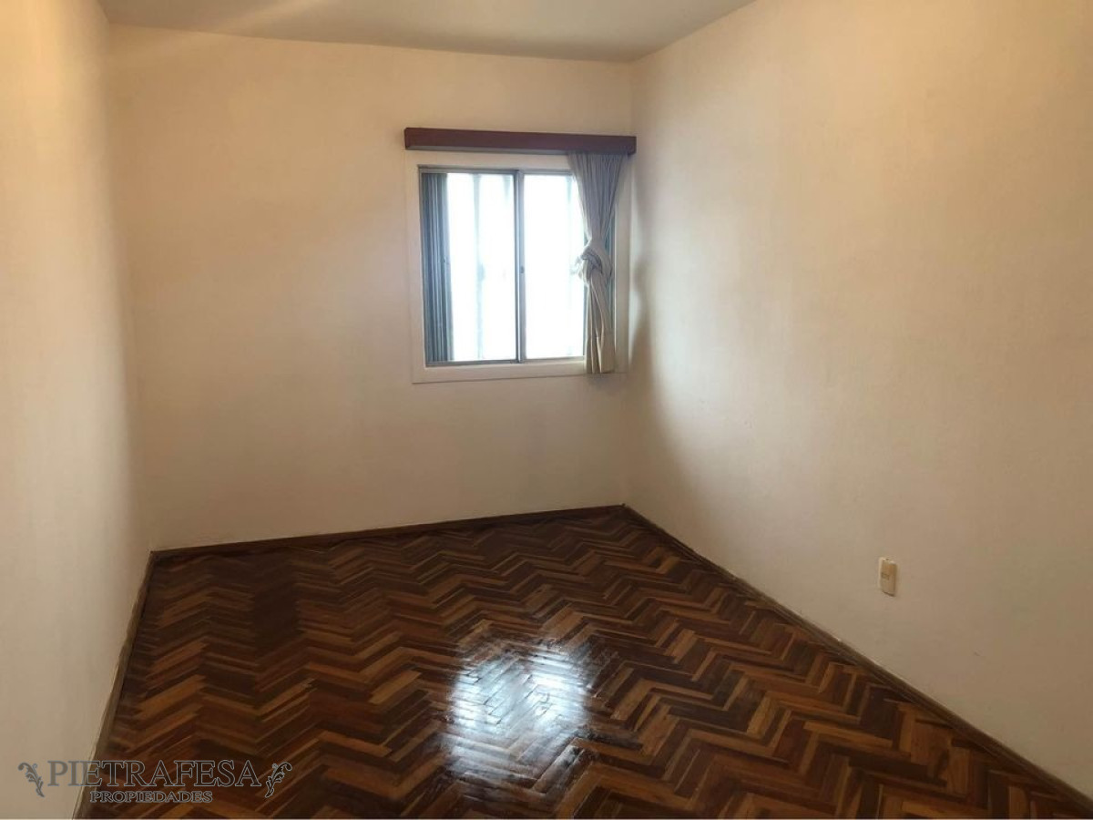 Apartamento ID.9987 - Apto en venta 4 dormitorios, 1 baño -Unión