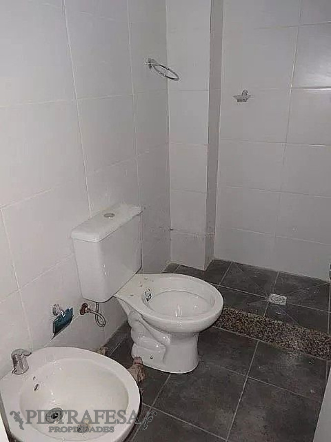 Apartamento ID.521 - Apartamento venta con renta 3 dormitorios 1 baño - Himalaya- Villa Española 