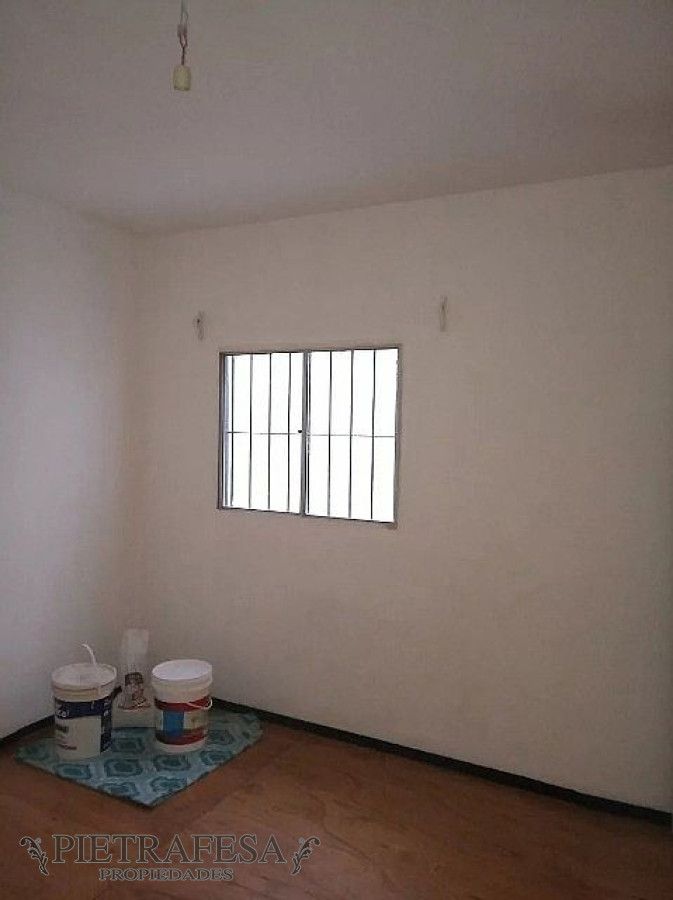 Apartamento ID.552 - Apartamento en venta con renta 2 dormitorios , 1 baño, patio - Cno. Corrales - Villa Española 