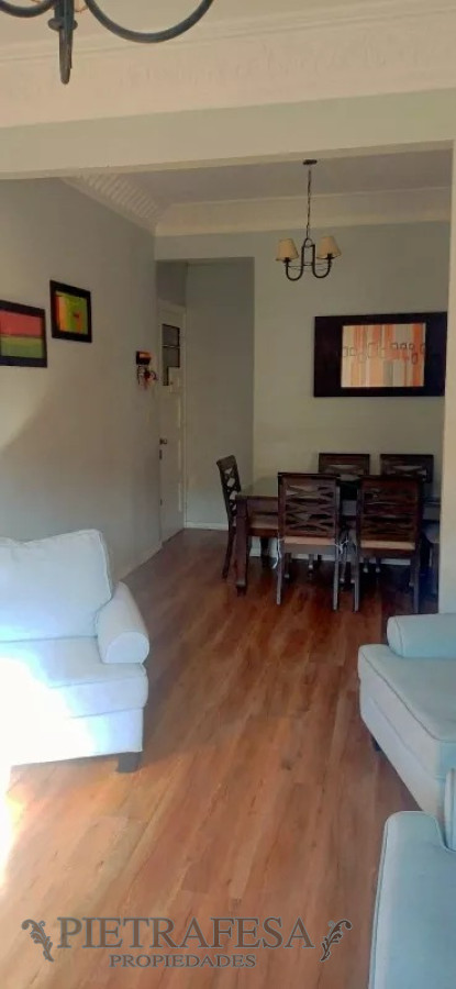 Apartamento ID.10102 - Apto en venta 2 dormitorios, 1 baño-Centro 
