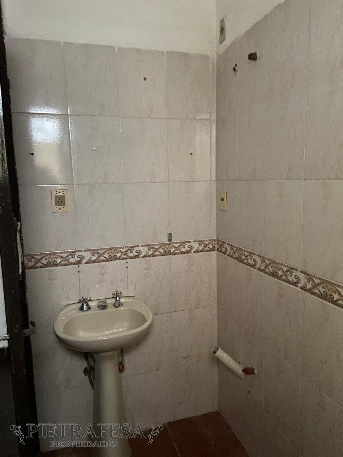 Apartamento ID.13716 - Apartamento en alquiler, 3dormitorios, 1baño. Barrio Sur.