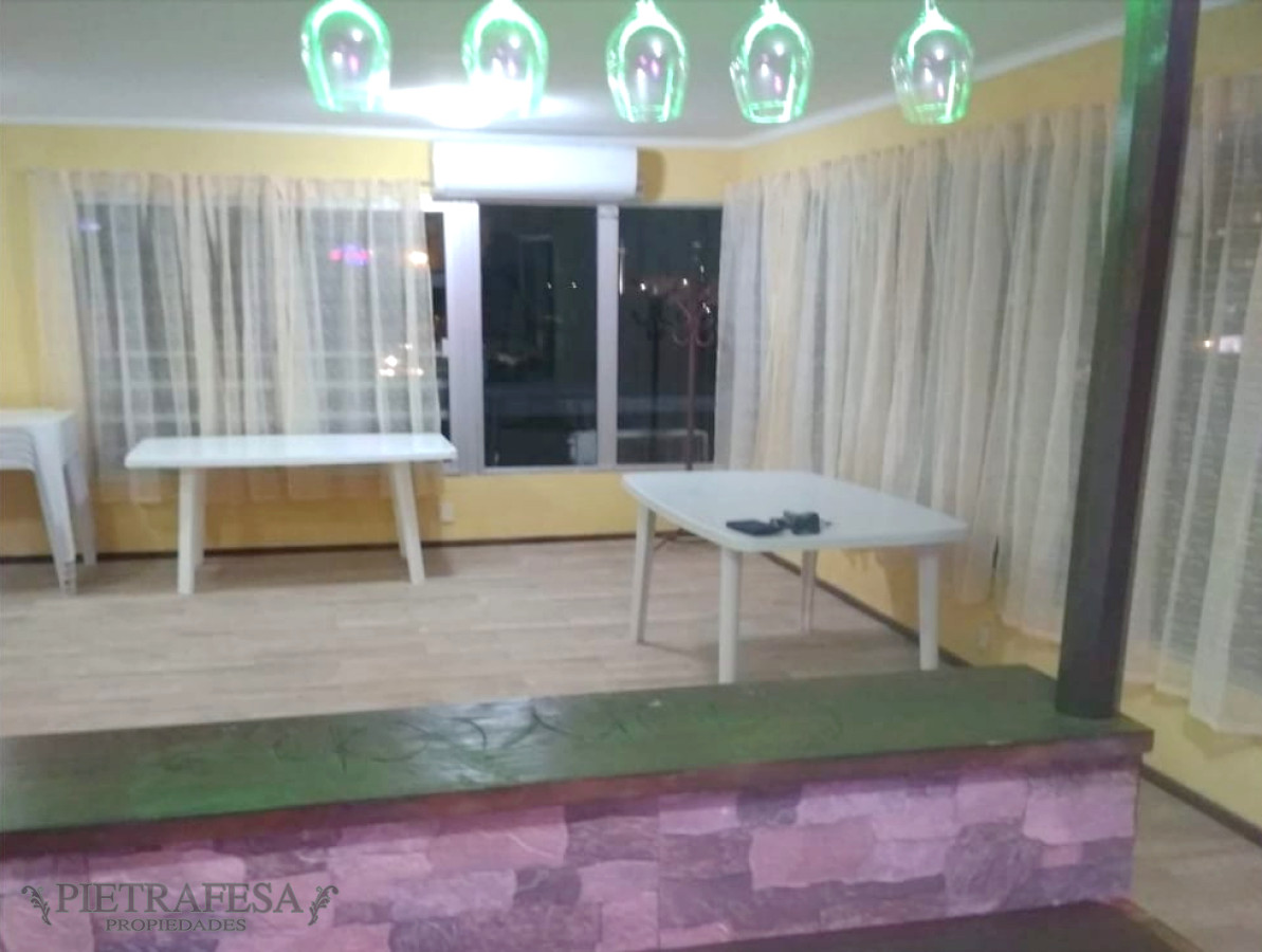 Apartamento ID.1940 - Apartamento en venta 4 dormitorios 2 baños- Salvador Ferrer Serra- Tres Cruces