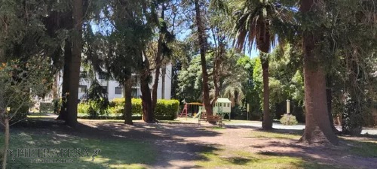 Apartamento ID.8095 - Apartamento en venta 2 dormitorios, 1 baño, patio y garaje-Avenida Millán- Prado