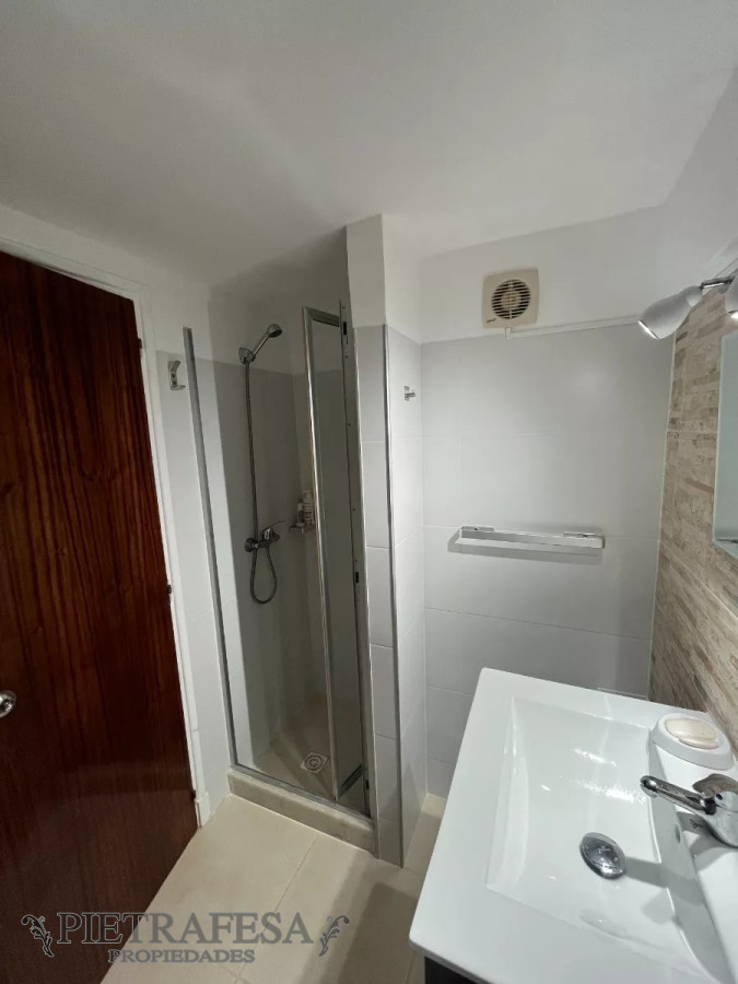 Apartamento ID.7989 - Apartamento en venta 2 dormitorios, 2 baños, balcón y garaje-21 De Setiembre -Punta Carretas