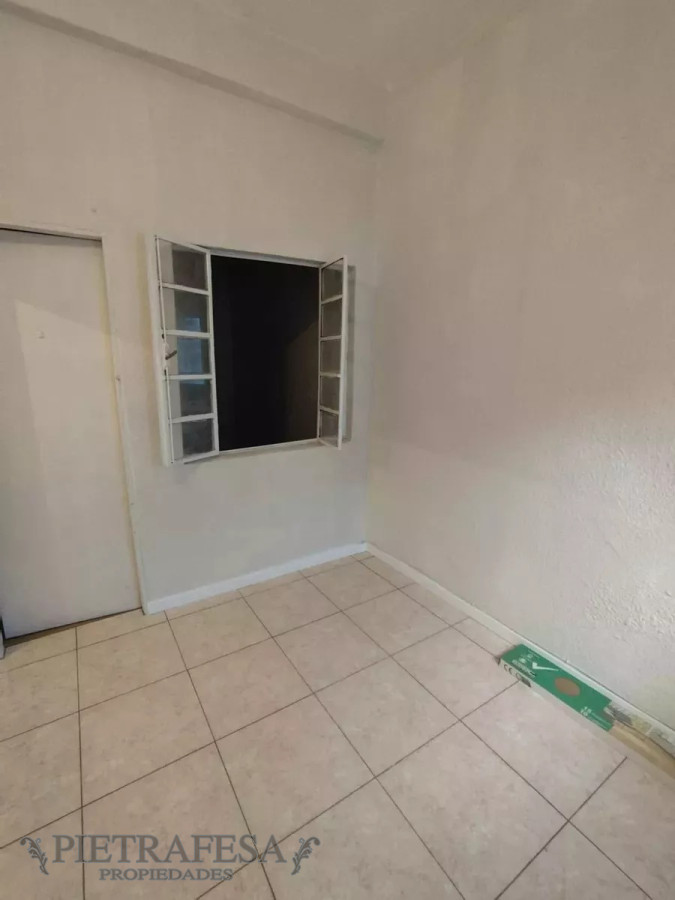 Apartamento ID.7883 - Apartamento en venta con renta, 1 dormitorio, 1 baño-Avenida General Rivera-Pocitos 