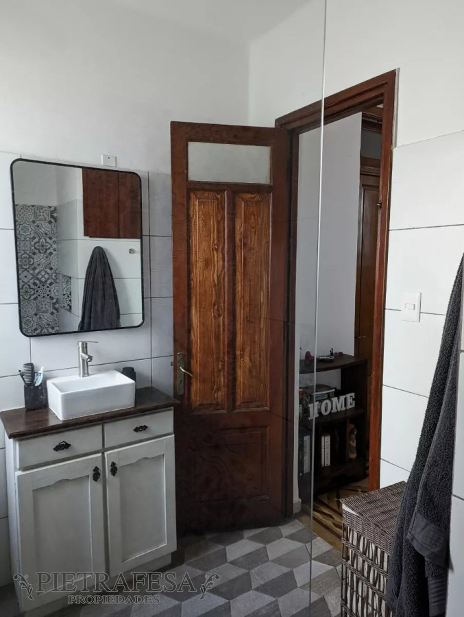 Apartamento ID.9387 - PH en venta 2 dormitorios, 1 baño, cochera-Bella Vista