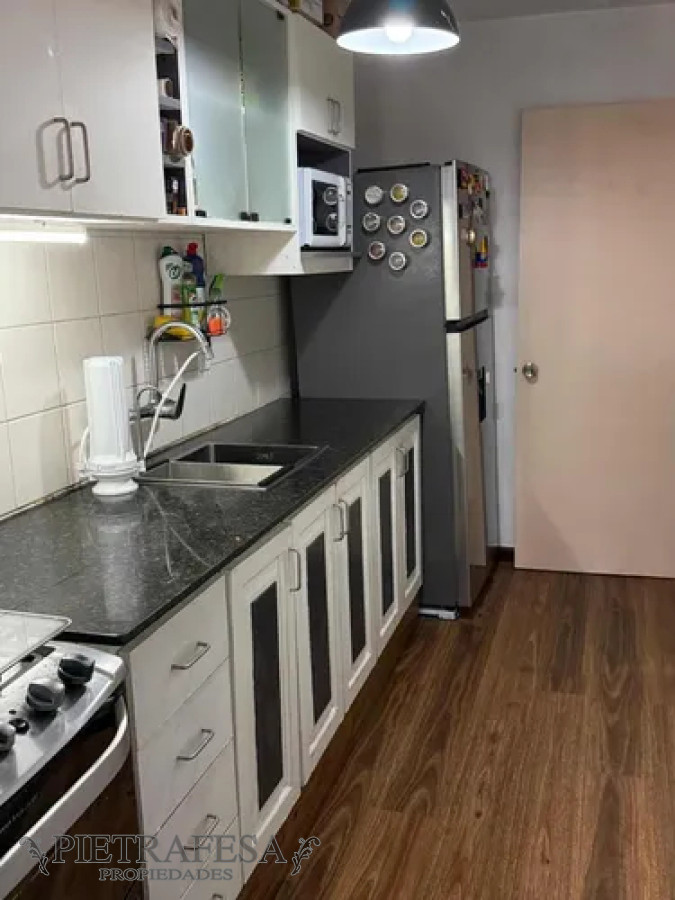 Apartamento ID.13745 - Apartamento en alquiler, 2dormitorios, 1baño, terraza lavadero. Centro.