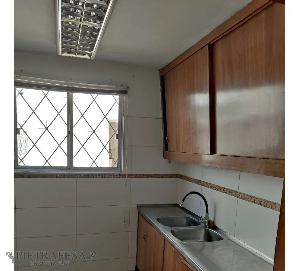 Apartamento ID.5589 - Casa en venta 2 dormitorios, 1 baño y patio- Santiago Gadea- Parque Batlle