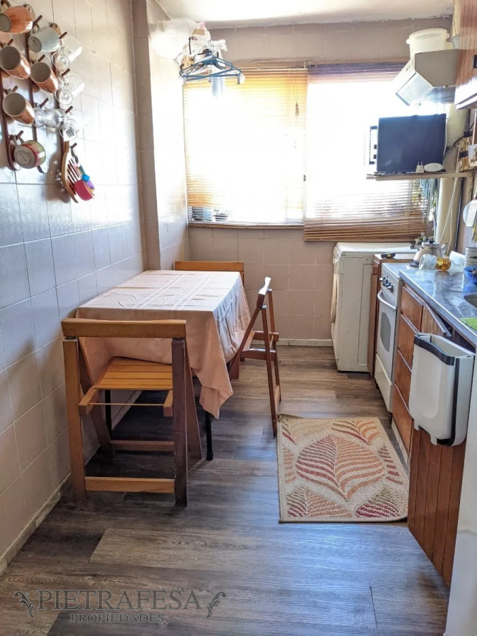Apartamento ID.3153 - Apartamento en venta 4 dormitorios 1 baño- Euskal Erria 71-Malvin Norte