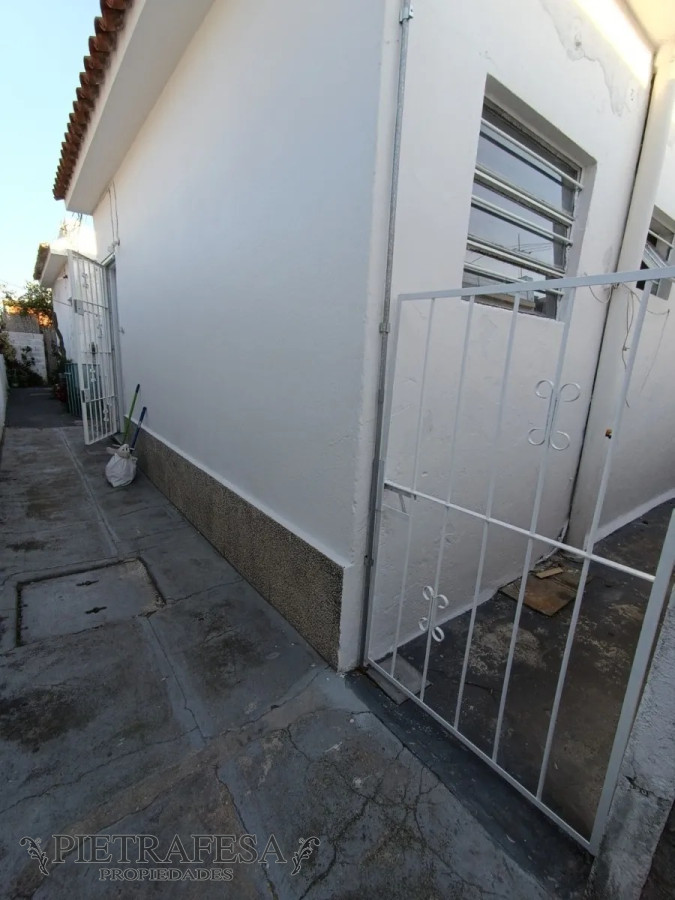Apartamento ID.4536 - Apartamento en venta 2 dormitorios, 1 baño, estufa a leña, 2 patios. - Vitruvio-Union - C/Renta 