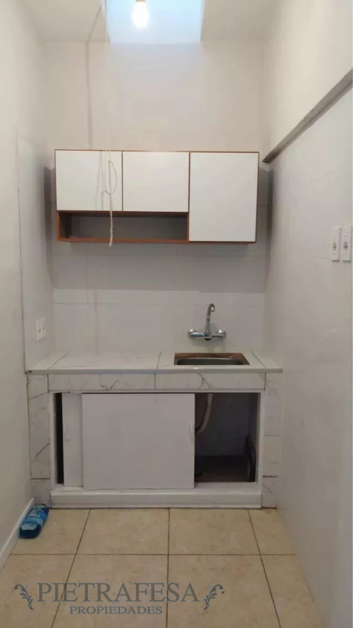 Apartamento ID.7883 - Apartamento en venta con renta, 1 dormitorio, 1 baño-Avenida General Rivera-Pocitos 
