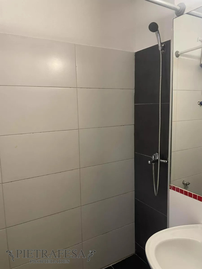 Apartamento ID.13049 - Apto con renta en venta 2 dorm, 1 baño y cochera-La Blanqueda