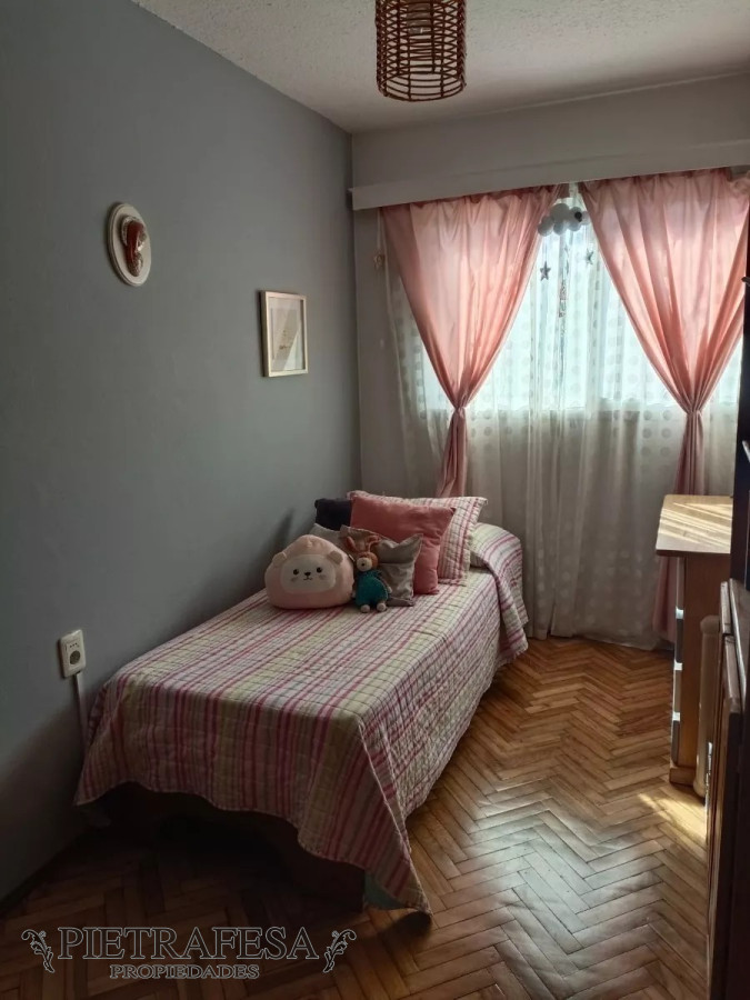 Apartamento ID.6165 - Apartamento en venta 4 dormitorios, 2 baños-Cuareim -Aguada 