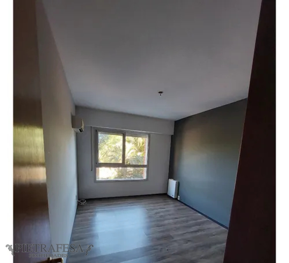 Apartamento ID.13822 - Apartamento en alquiler, 1 dormitorio, 1 baño, balcón, garaje. Punta Carretas