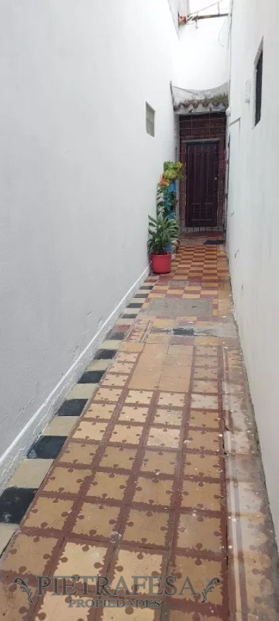 Apartamento ID.12860 - Apto con renta en venta. 2 dorm, azotea-Goes 