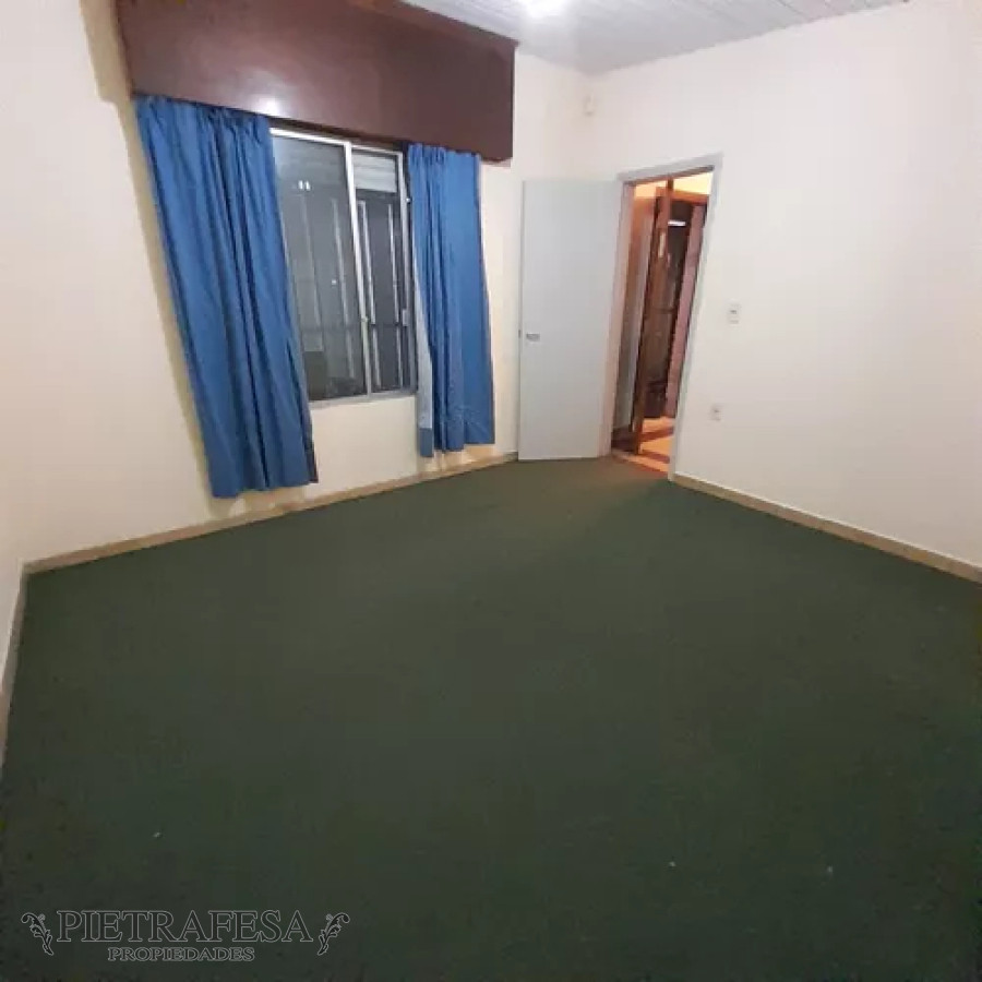 Apartamento ID.12043 - Apartamento en alquiler, 2dormitorios, 1baño, patio. Malvin Norte.