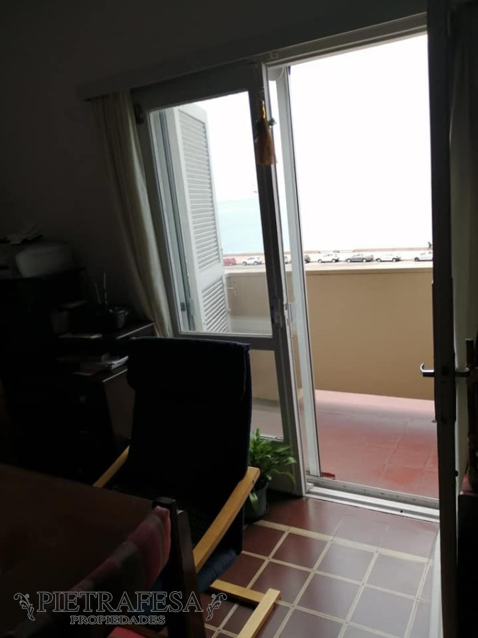 Apartamento ID.4329 - Apartamento en venta - 2 dormitorios 1 baño con terraza - Reconquista - Ciudad Vieja