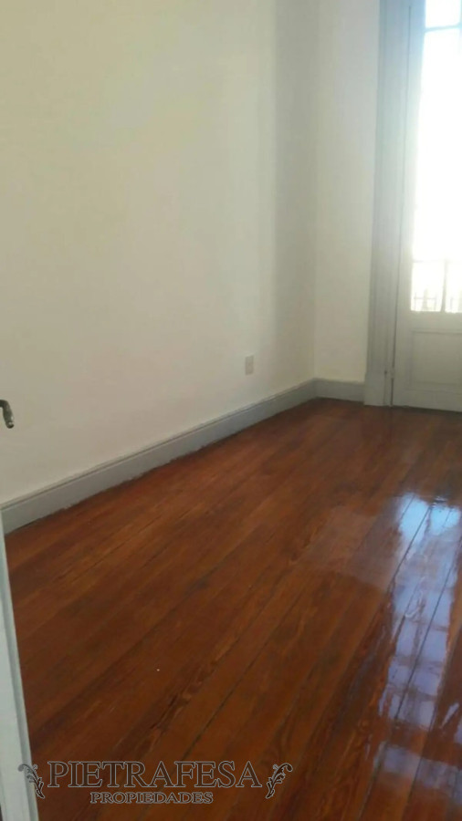 Apartamento ID.6968 - Apartamento en venta 4 dormitorios, 2 baños y balcón- Florida-Centro