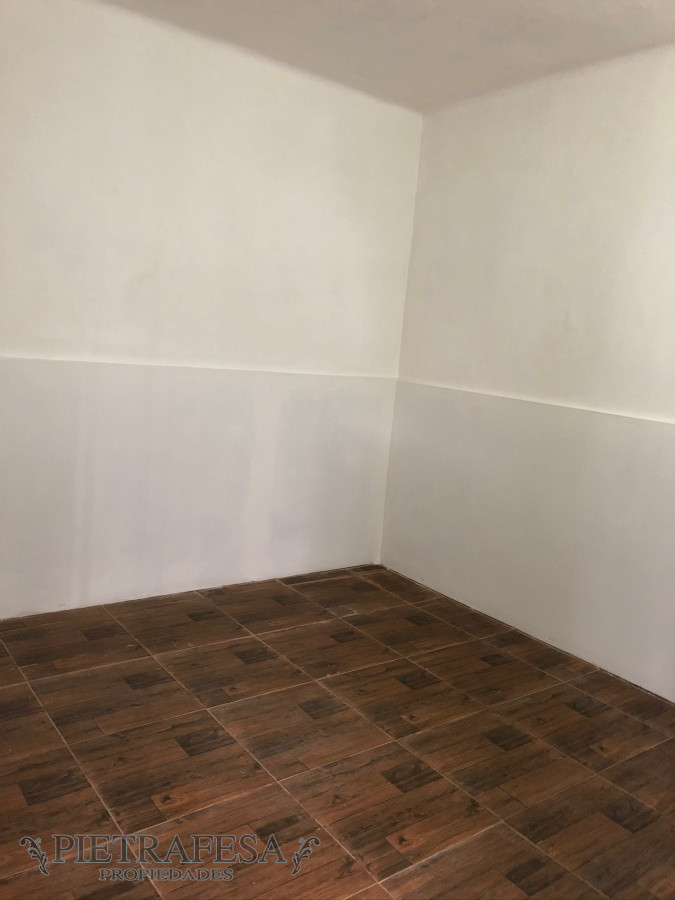 Apartamento ID.5620 - Venta de 2 aptos con renta, 2 dormitorios, 1 baño y patio- Juan Francisco Martínez -Villa Española
