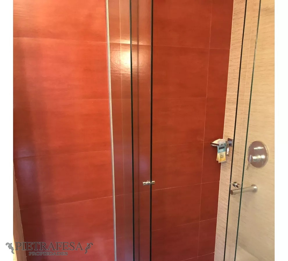 Apartamento ID.8738 - Apto en venta 3 dormitorios, 2 baños, terraza y gje-Pocitos