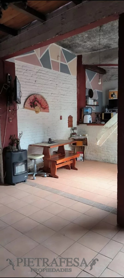 Apartamento ID.7899 - PH en venta 2 dormitorios, 1 baño y patio- Acevedo Diaz -Tres Cruces