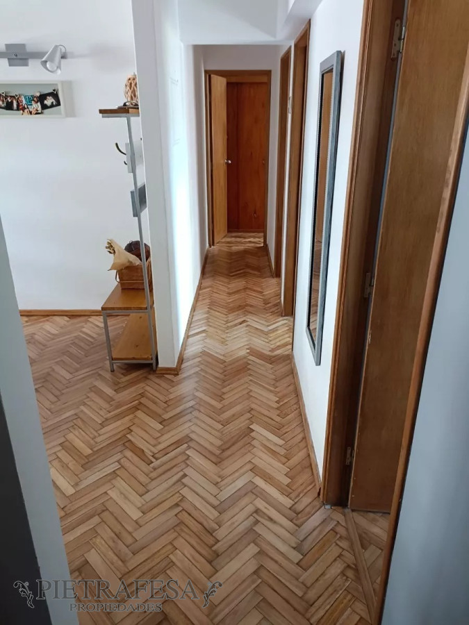 Apartamento ID.6165 - Apartamento en venta 4 dormitorios, 2 baños-Cuareim -Aguada 