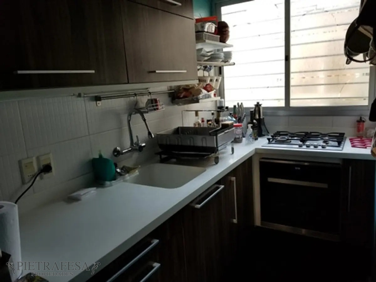 Apartamento ID.3890 - Apartamento en venta - 2 dormitorios 1 baño con terraza - parrillero - Av. Luis Alberto de Herrera - Pocitos