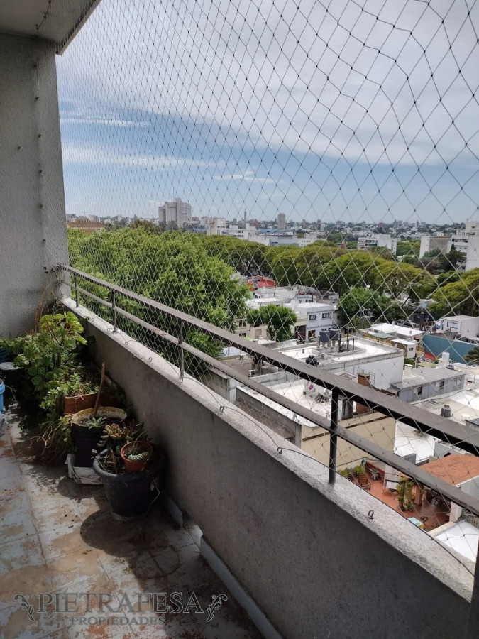 Apartamento ID.12579 - Apto en venta 4 dormitorios, 2 baños,gje-Parque Batlle 
