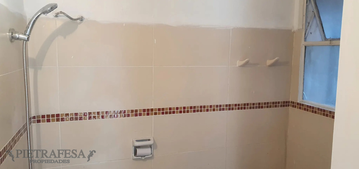 Apartamento ID.4895 - Apartamento en venta 2 dormitorios, 2 baños, terraza- Cerro Largo- Centro