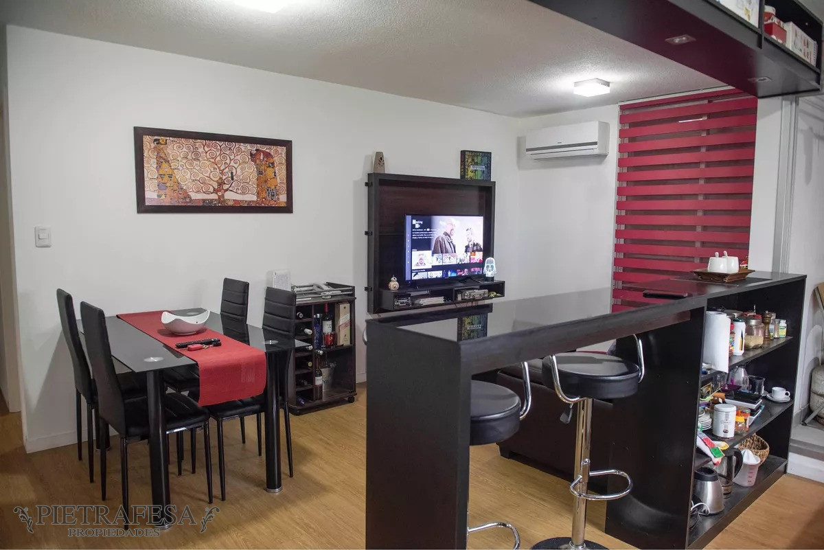 Apartamento ID.7683 - Apartamento en venta 2 dormitorios, 1 baño y garaje--Millán -Aguada