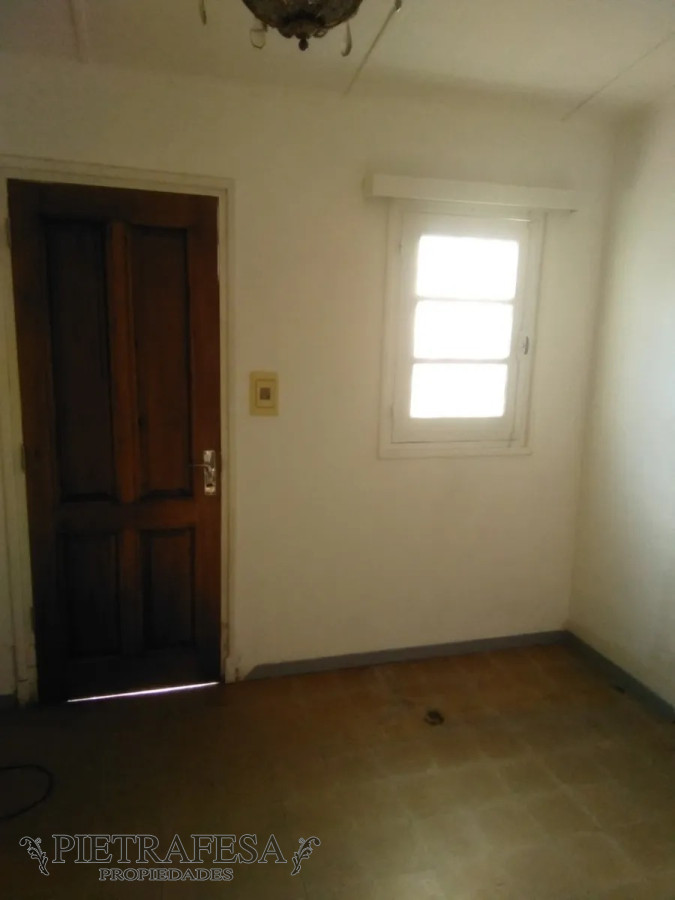 Apartamento ID.4056 - Apartamento en venta- 2 dormitorios 1 baño con patio - Cochera - Av. Corrientes - Malvin Norte