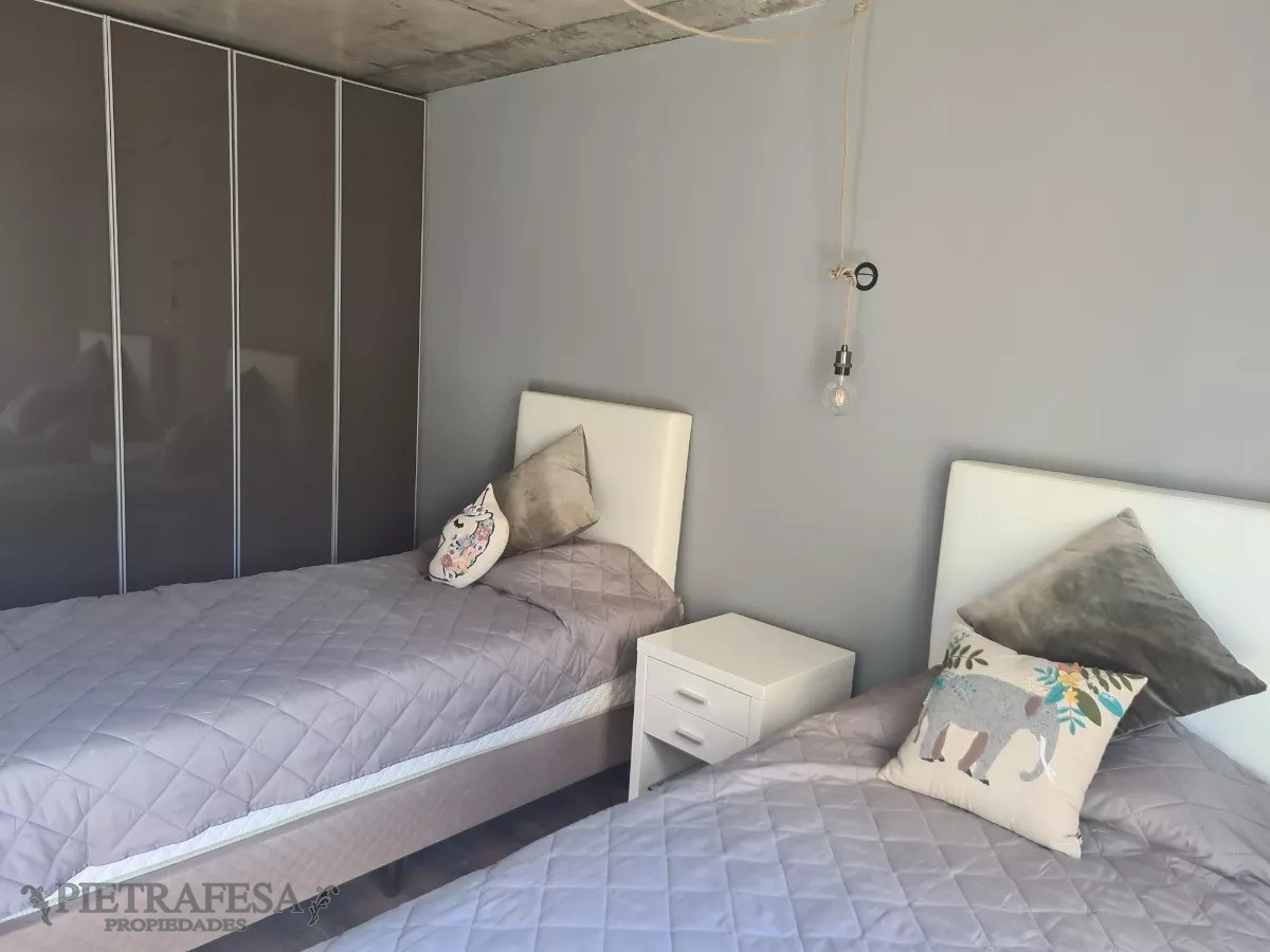 Apartamento ID.7813 - Apartamento en venta, 2 dormitorios, 2 baños, terraza con parrillero y garaje-Marco Bruto, Pocitos.